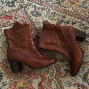 Frye Leather Camel Ankle Boots